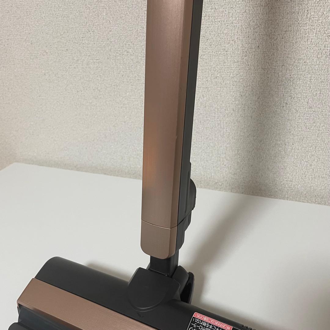 Panasonic　コードレススティック掃除機　MC-PBP101J