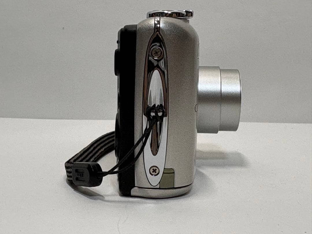 Nikon COOLPIX L26 コンパクトカメラ コンデジ デジカメ 外箱有