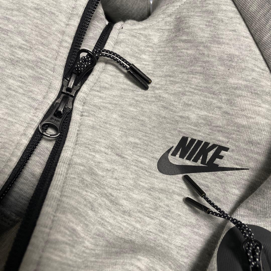 ナイキ テックフリース パーカー フルジップ グレー S