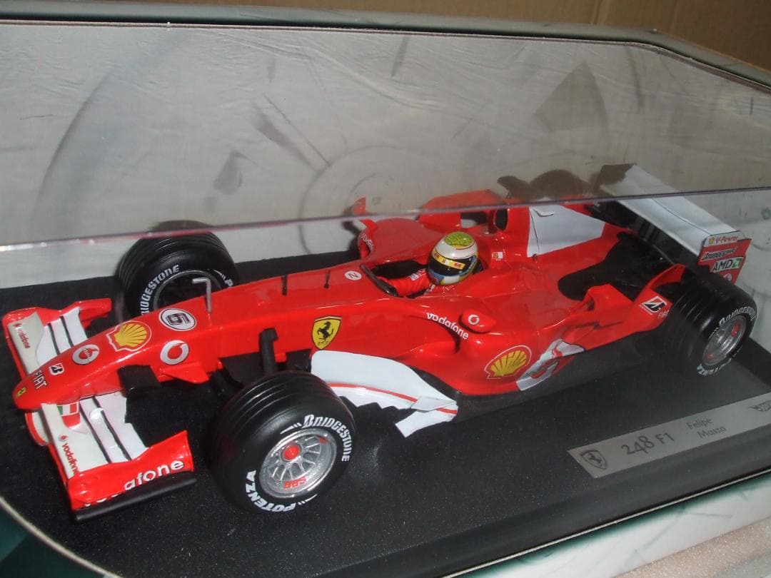 未開封　フェラーリ　２４８　F１　フェリペ・マッサ　＃６　マテル　１／１８