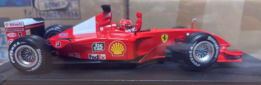 「25000台限定」（サイン付き）ミハエル・シューマッハ　F1模型