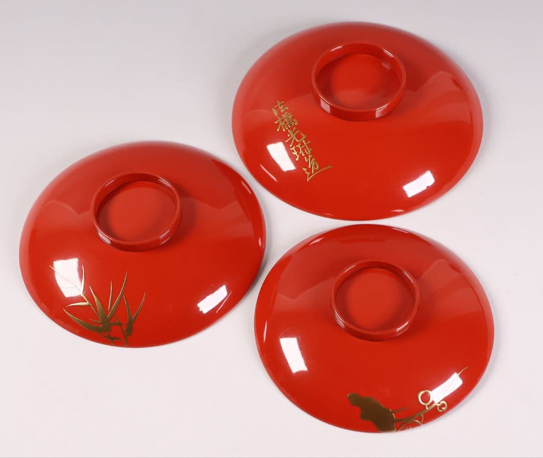 【CM358】時代 法橋光琳造(尾形光琳) 松竹梅蒔絵 朱塗 三ッ盃 木製 酒盃