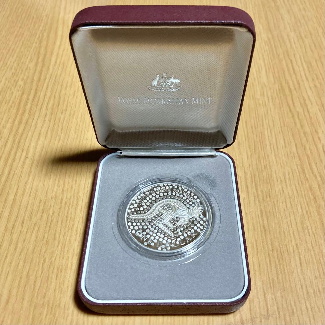 オーストラリア　カンガルー　プルーフ　銀貨　2001　1オンス　証明書　箱付き