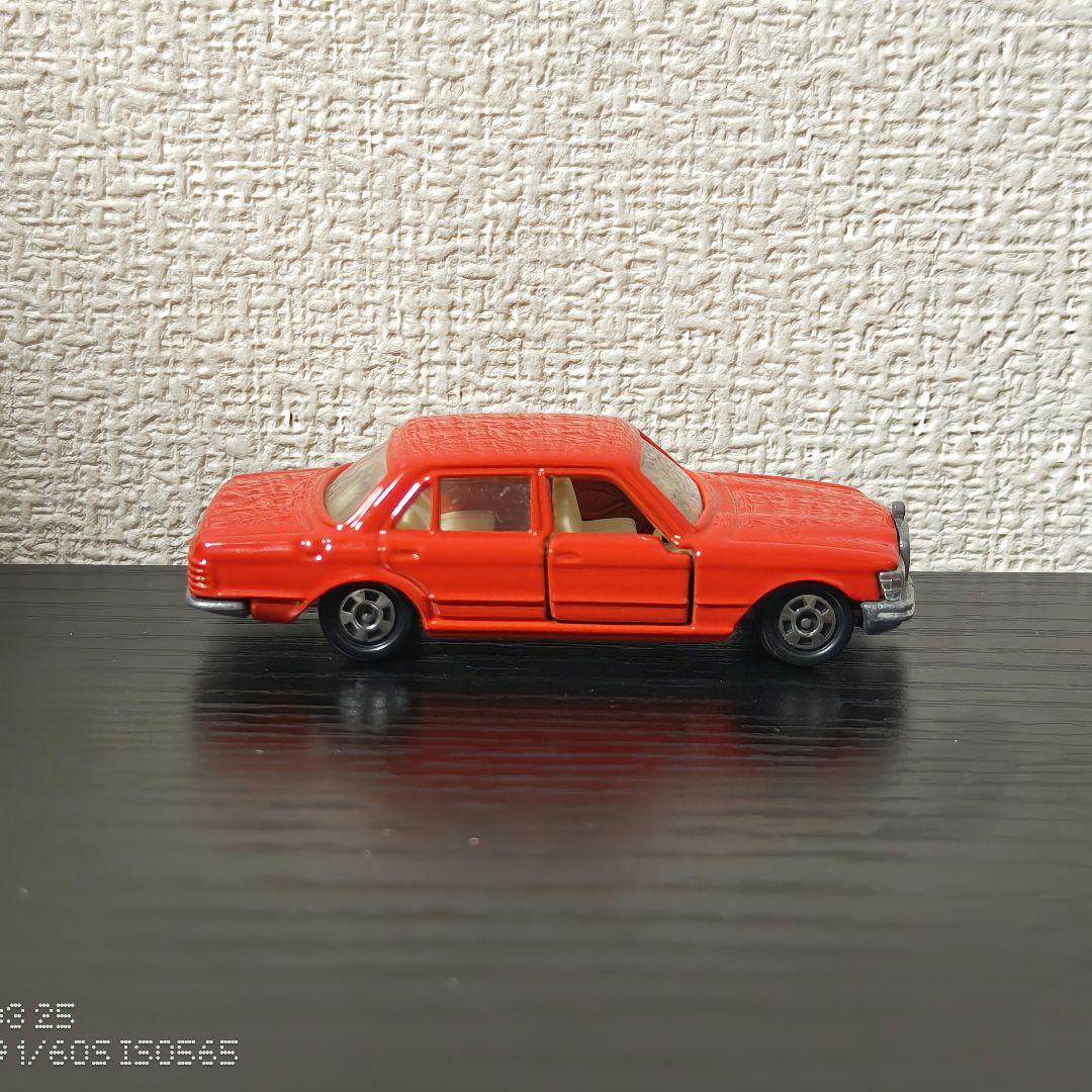 TOMICA　トミカ　ベンツ450SEL　外国車シリーズ　　オレンジ色　箱付き