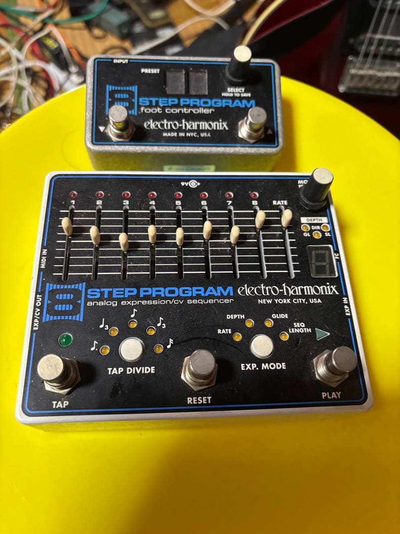 Electro Harmonix 8 Step Program とコントローラー