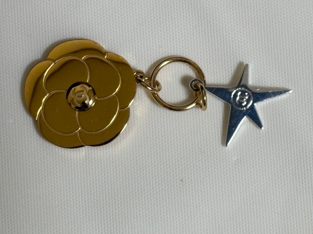 ク*ト様 遺品整理品やその他多様なデザインのアクセサリーセット