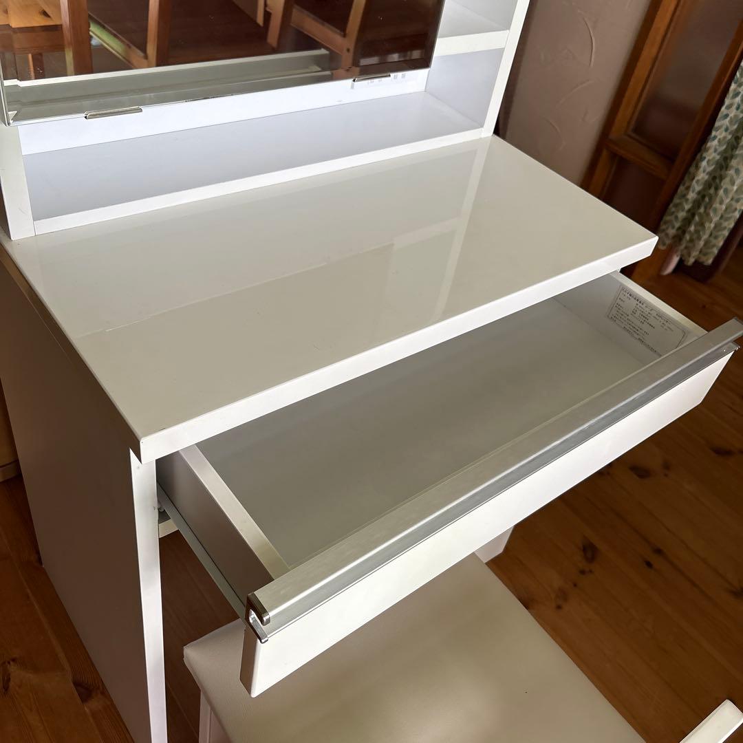 ホワイト ドレッサー・ミラー