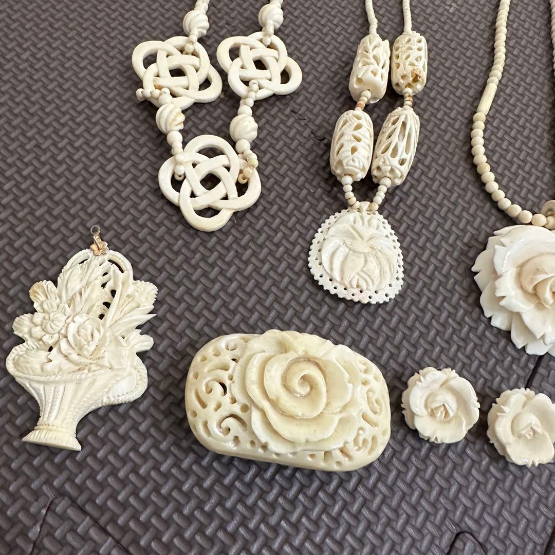 フ*ト様 象牙調 ネックレス　イヤリング　アクセサリー　セット まとめ アンティ
