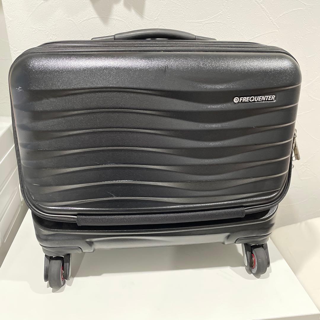 FREQUENTER CLAM 1-211 横型 4輪 静音 機内持ち込み可