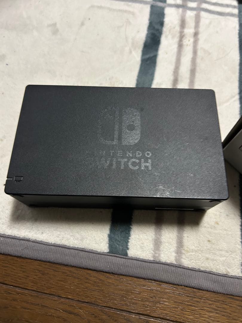 Nintendo Switch 本体 箱付き ジョイコンなし