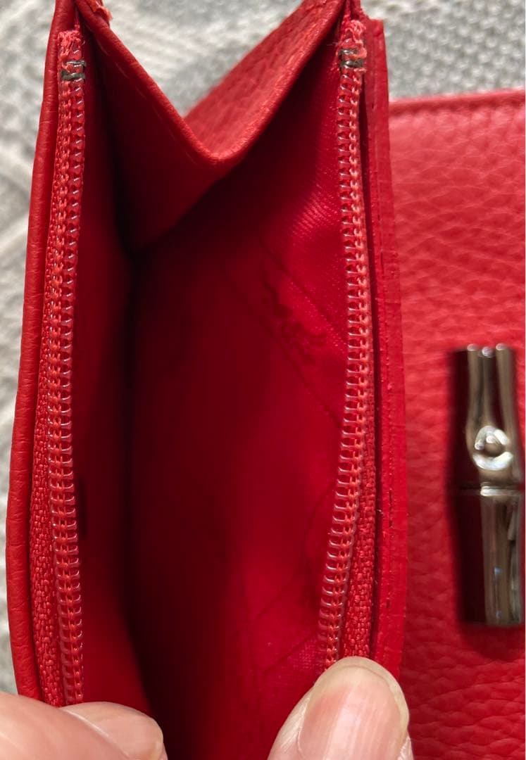 ロンシャン三つ折り財布