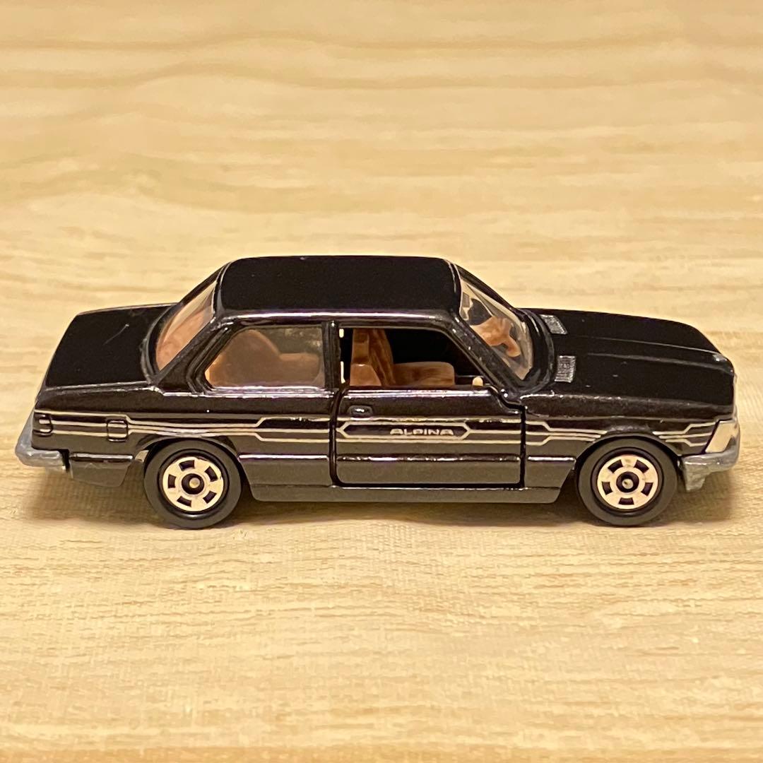 トミカ BMW 320i No.F45 1/62