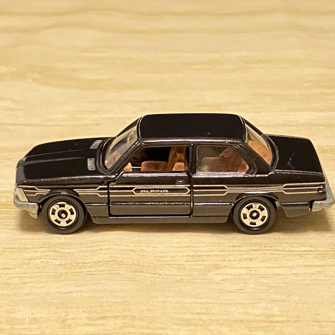 トミカ BMW 320i No.F45 1/62