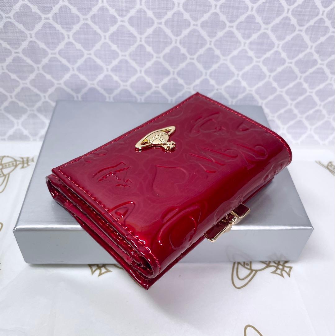 【大人気✨️ショッパー付き】新品 Vivienne Westwood エナメル赤