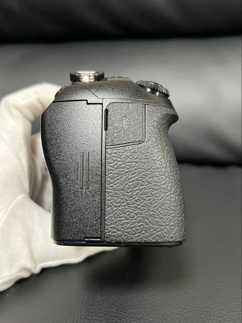 【美品】OLYMPUS OM-D E-M1 Mark III本体 RRS