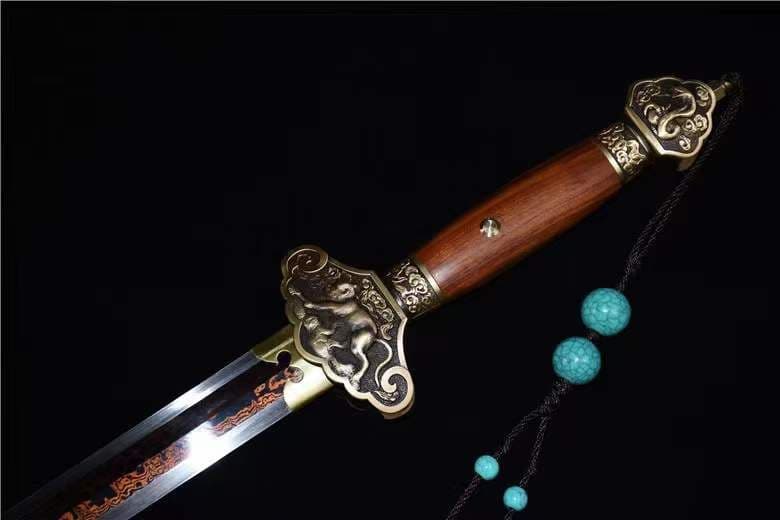 模様鋼発赤酸枝木鞘生肖鎮宅剣 古兵器 武具　刀装具　日本刀　模造刀 居合刀