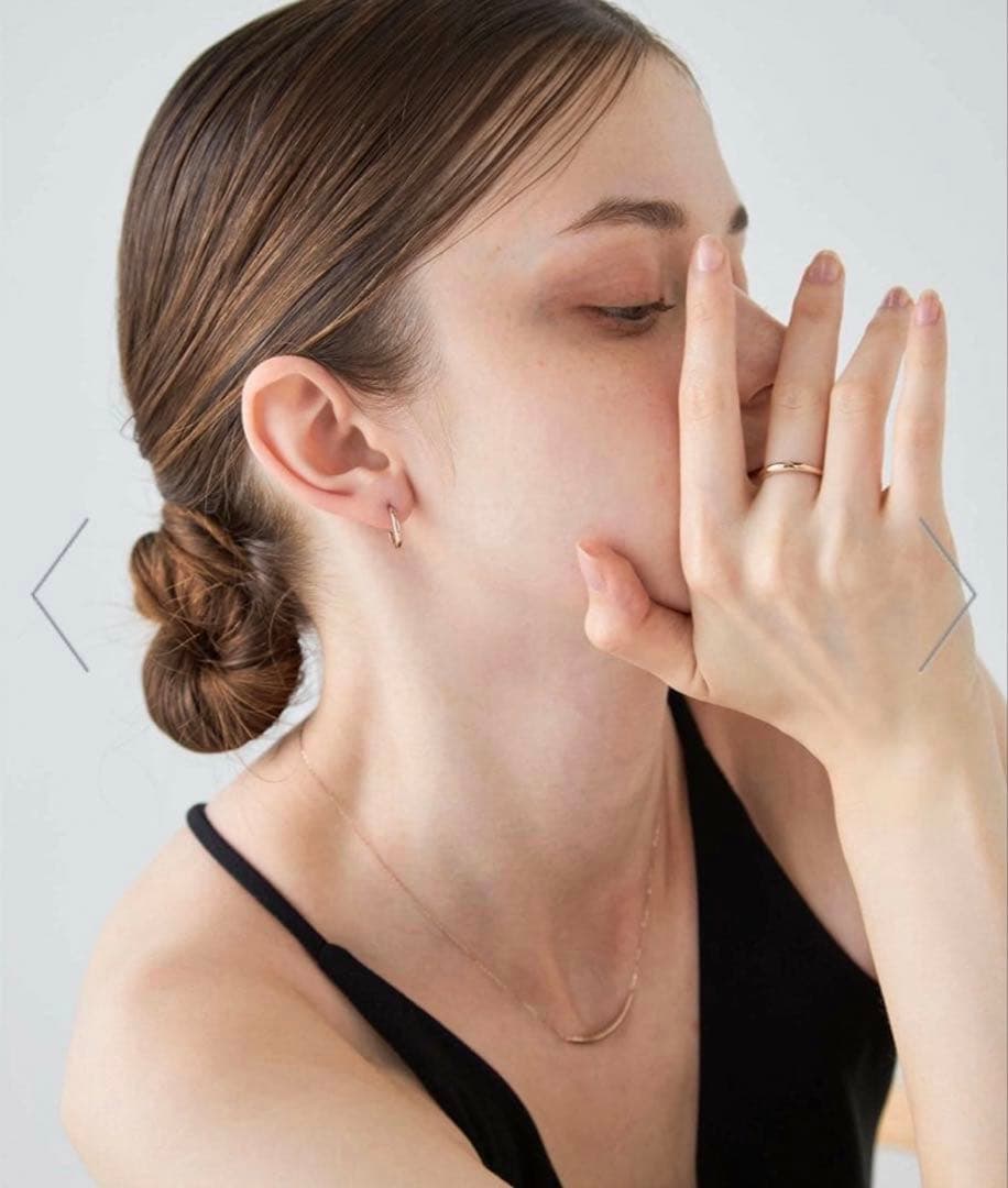 ete ONLINE Limited クレセントムーン ピアス　ピンクゴールド