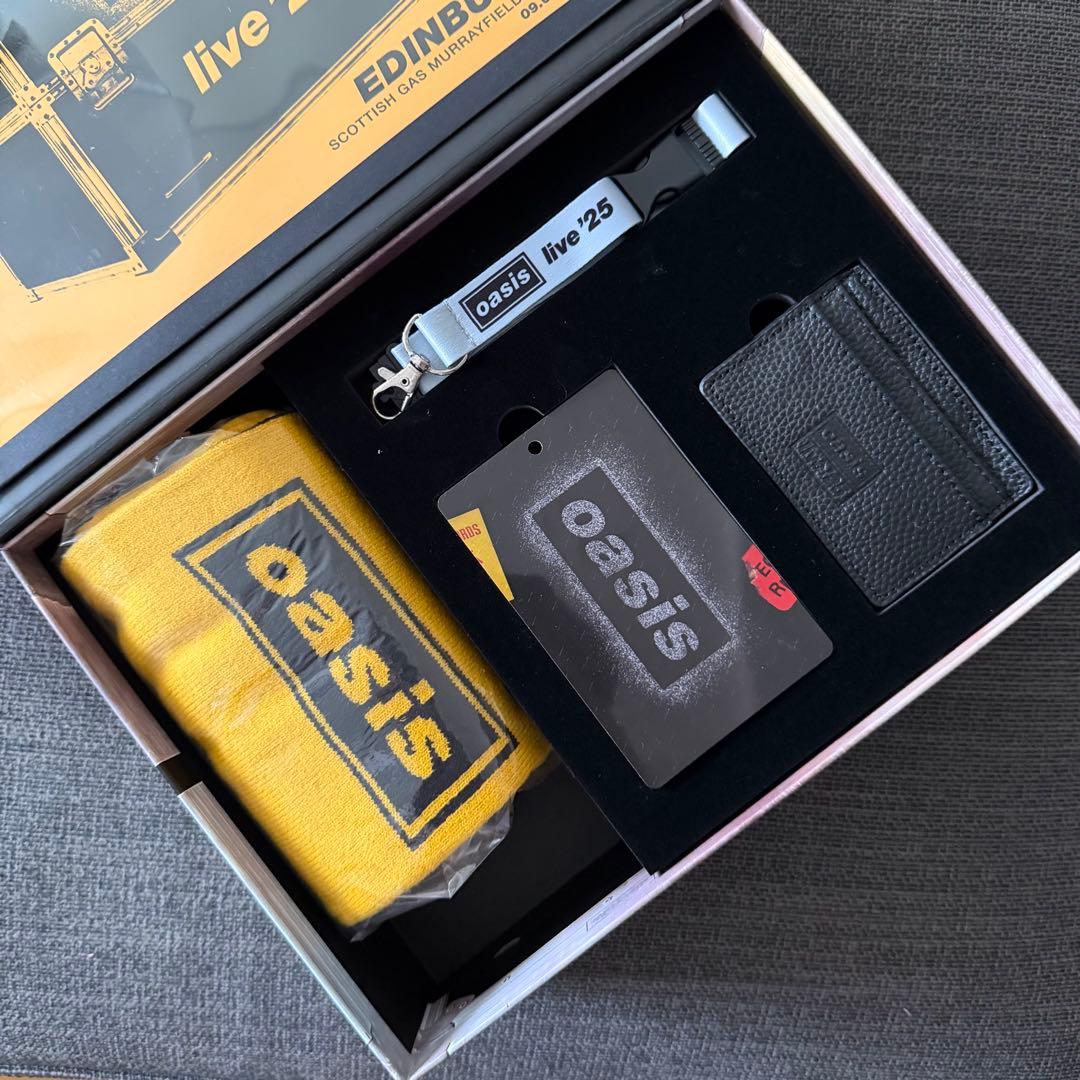 oasis live '25 VIPパッケージ（8/12 エディンバラ）