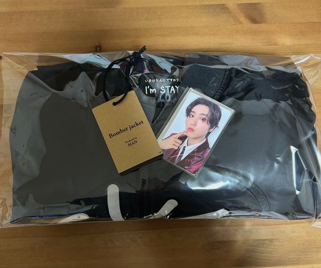 StrayKids ハン　ボンバージャケット　ポップアップ　スキズ　ハンクオッカ