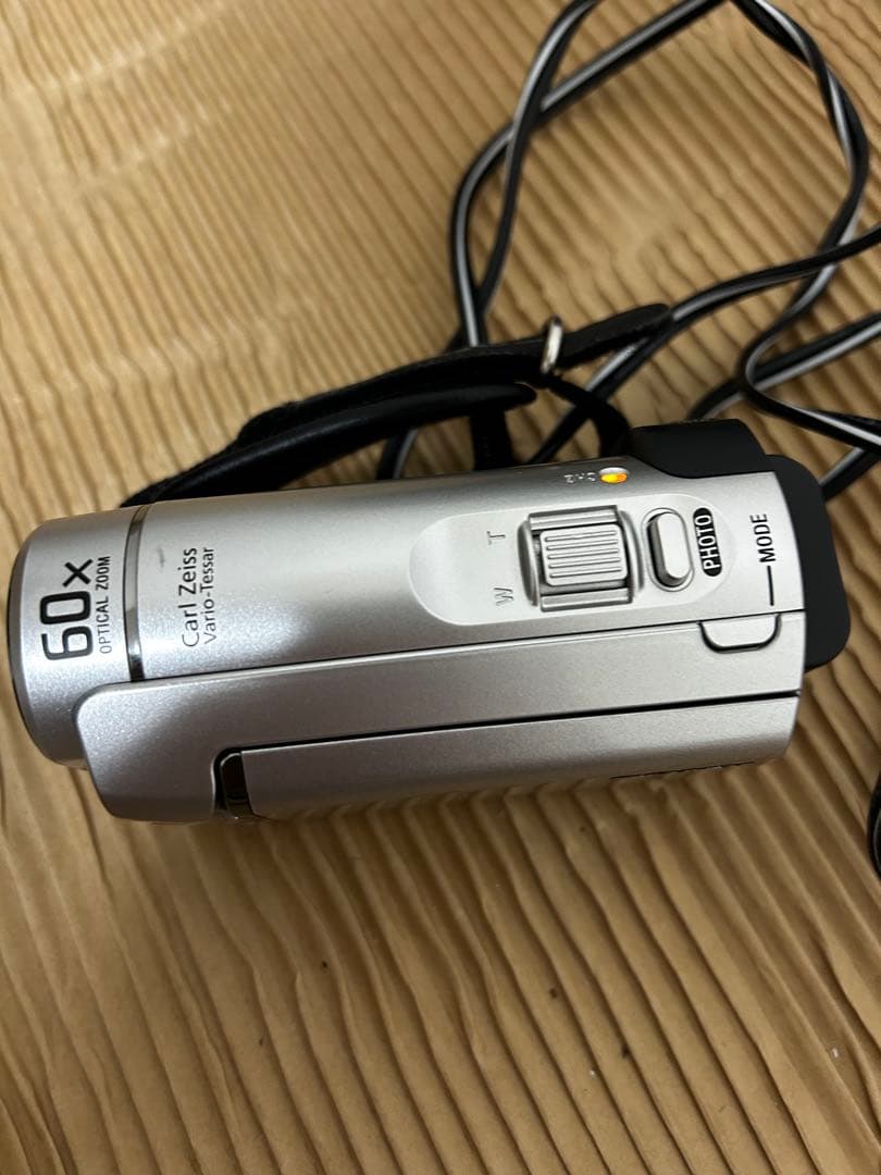 動作品　SONY DCR-SX41 HANDYCAM ビデオカメラ ケース付き