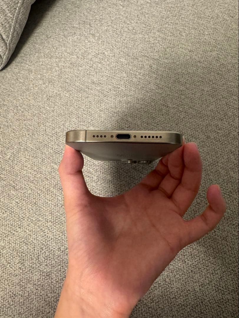 Apple iPhone 15ProMax ナチュラルチタニウム 本体