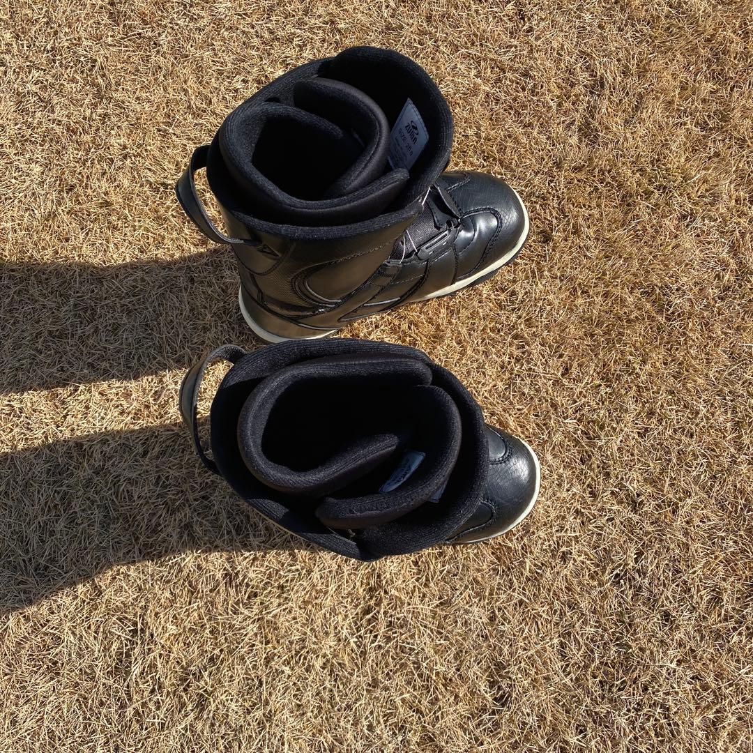 ZUMA ブラックスノーボードブーツ