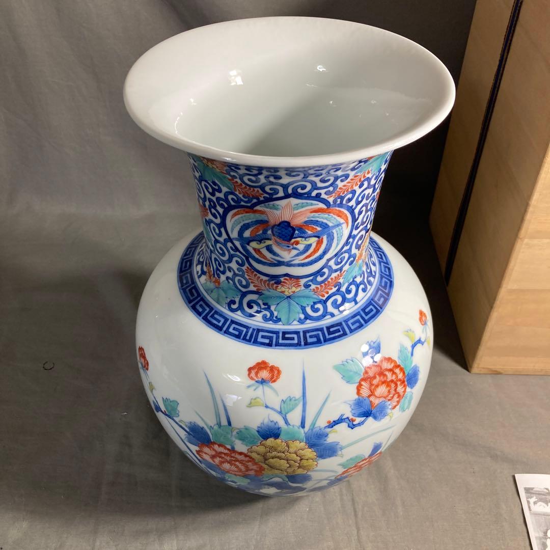 【期間特別値下げ】日本工芸　重要無形文化財　肥蝶山　樋渡陶六作　唐草牡丹画大花瓶