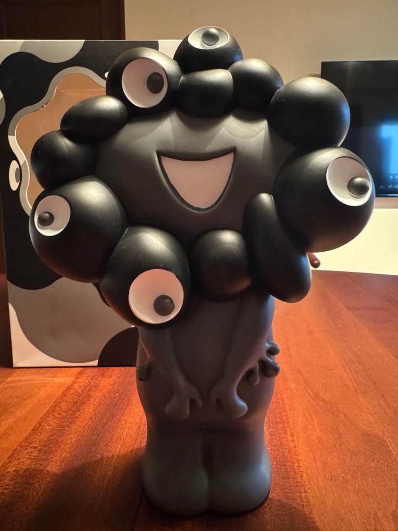 ミャクミャク　貯金箱