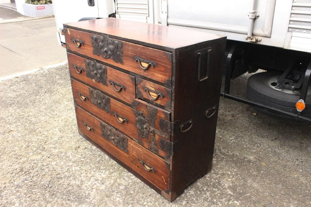 時代物 古い衣装箪笥 古民家 和風 骨董 時代箪笥 インテリア 古家具 古民具