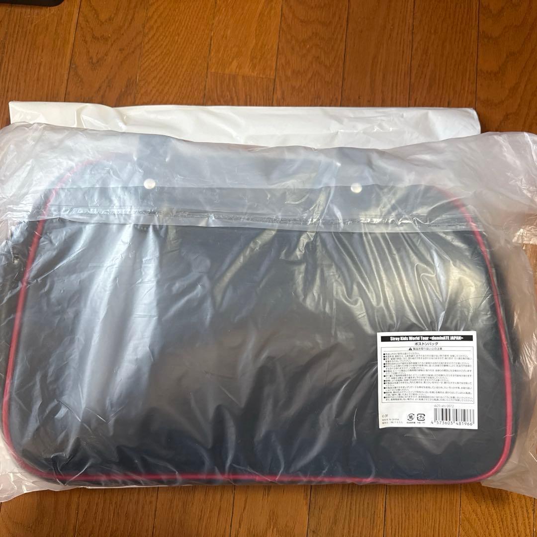 straykids エナメルボストンバッグ　新品未使用