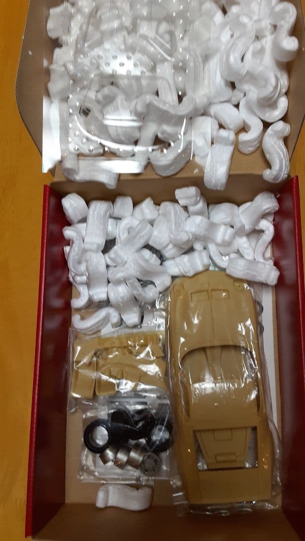 クワトロモデル 1/24 ランボルギーニ ミウラ SV