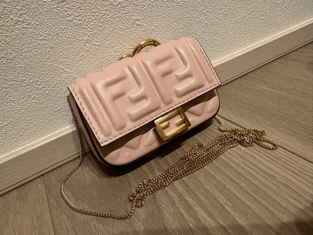 FENDI チャーム バッグ