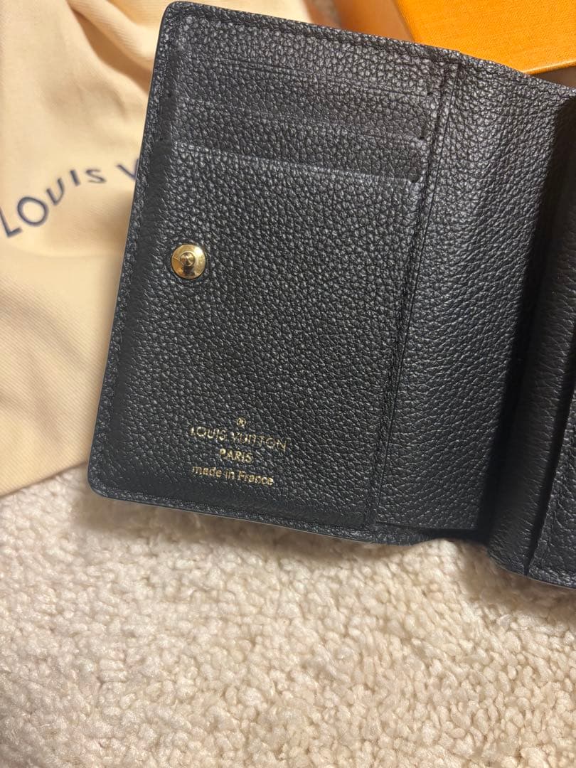 LOUIS VUITTON ブラック 二つ折り財布