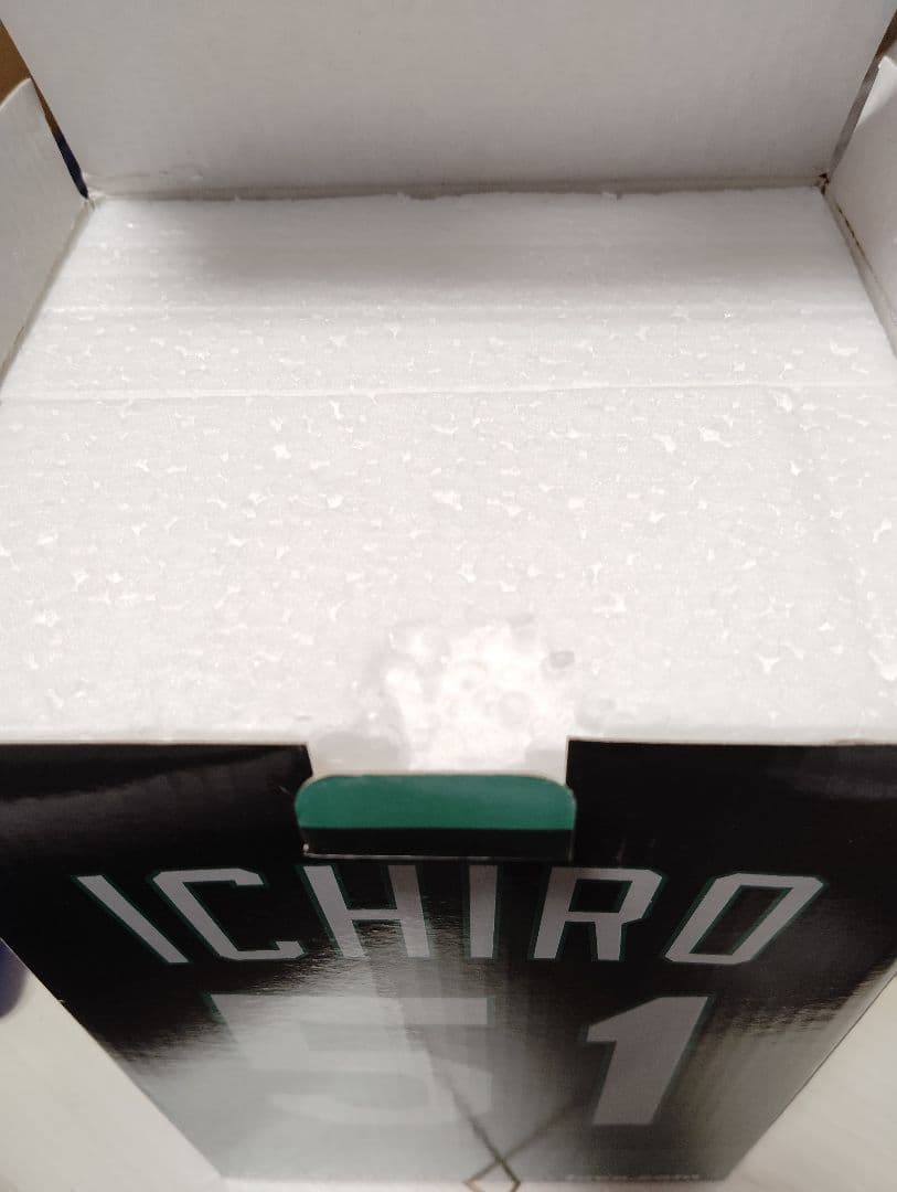イチロー　ボブルヘッド　世界3000個限定