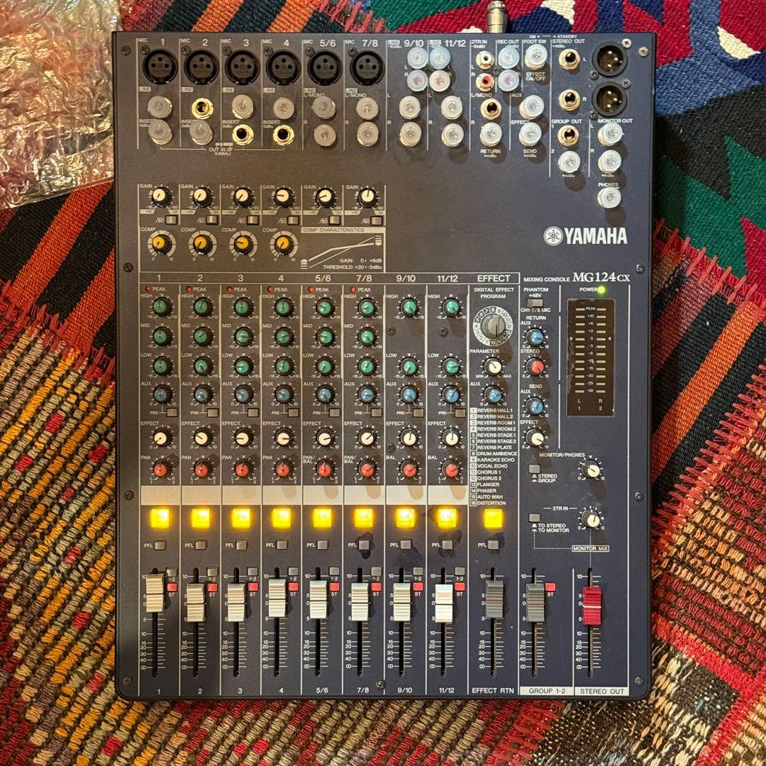 M*N様 【動作確認済み】YAMAHA MG124CX コンパクトミキサー ヤマ