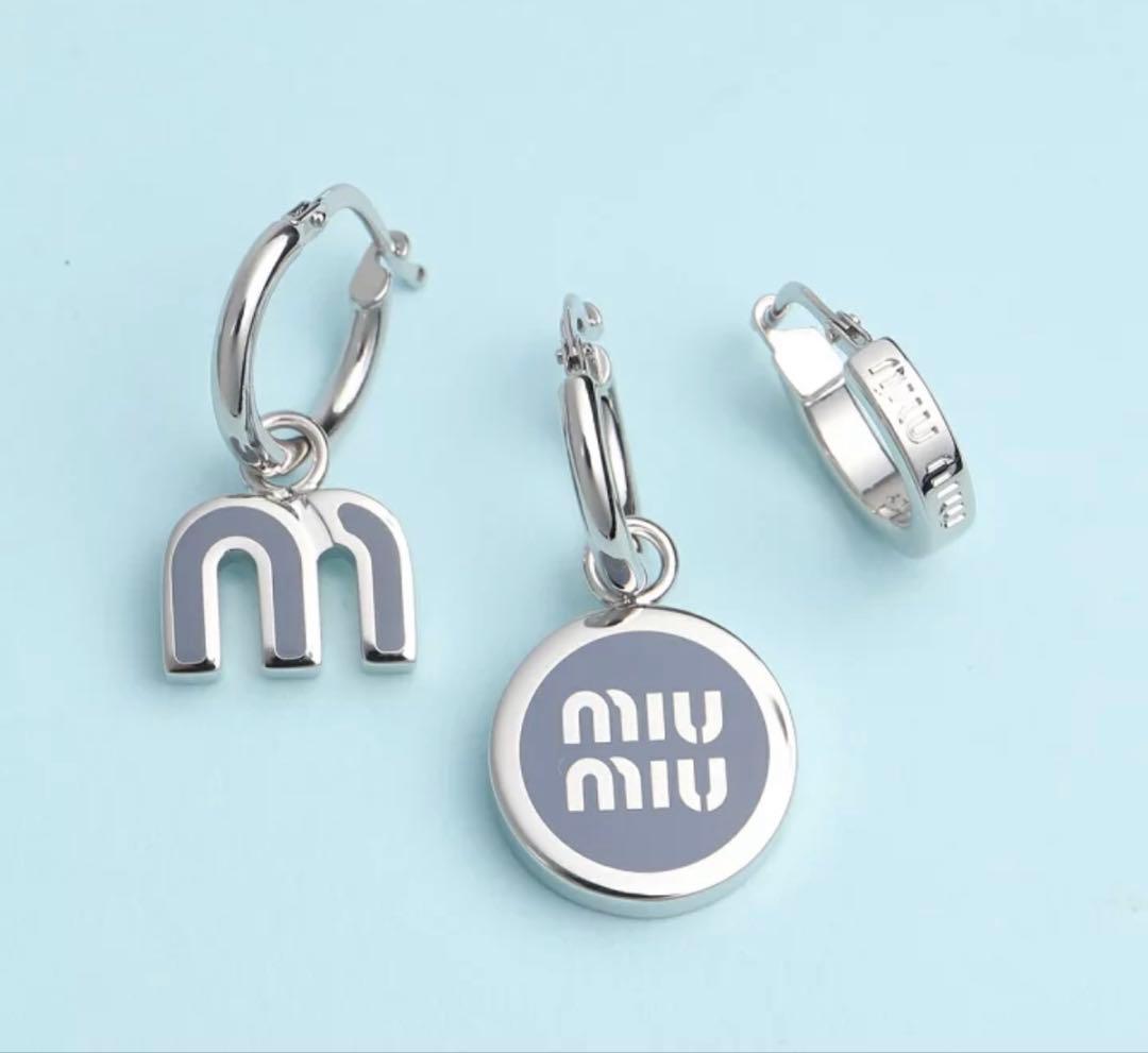 ☆*☆様 miumiuピアス3点セット水色⭐︎送料無料