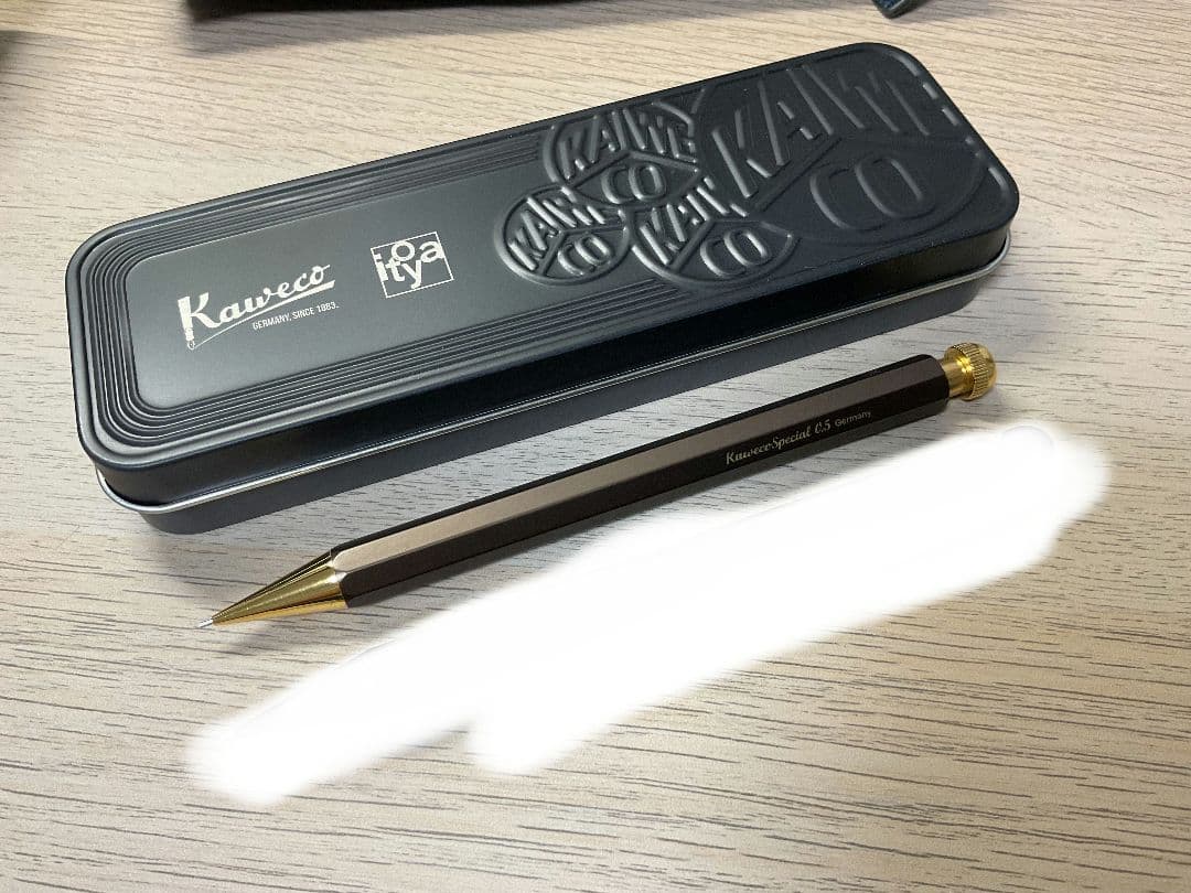 カヴェコスペシャル 伊東屋限定色 オリーブブラウン 0.5mm ペンシル