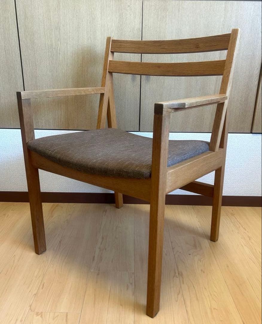 karf standard label アームチェア　ダイニングチェア　①