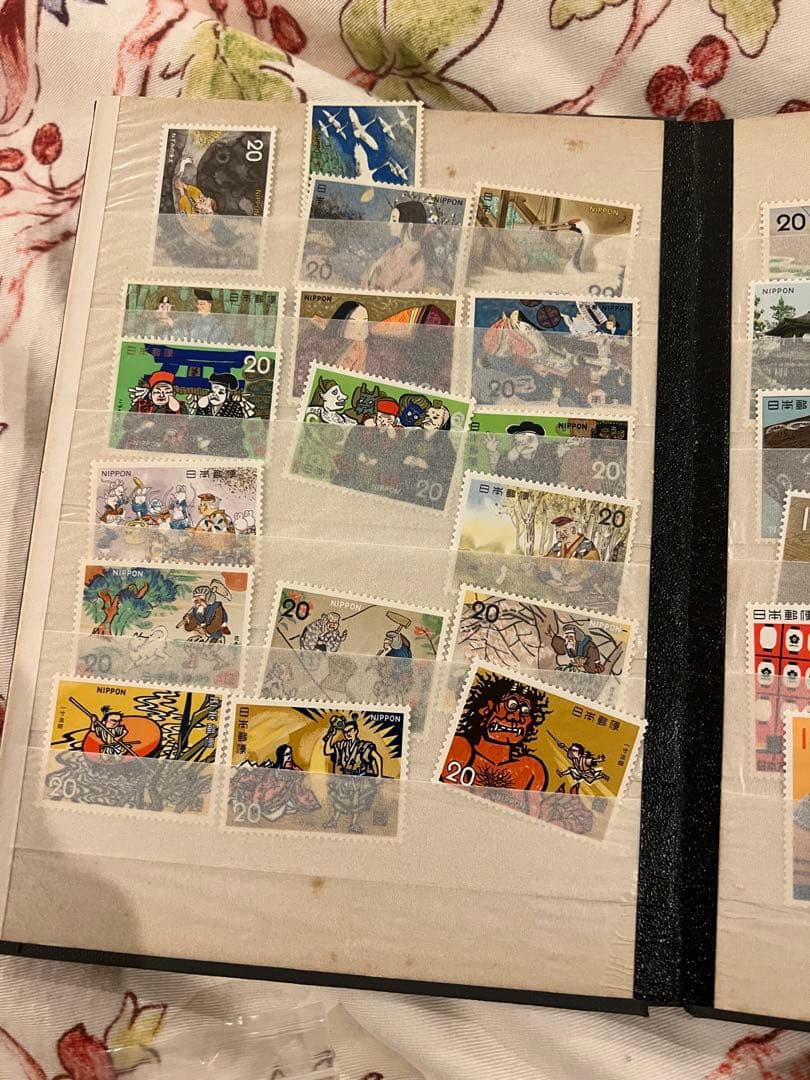 日本 と中国使用済切手収集帳