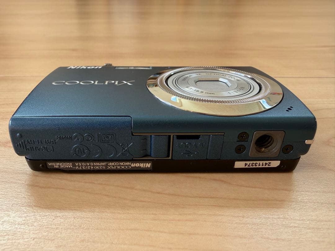 Nikon COOLPIX S230 コンパクトデジタルカメラ