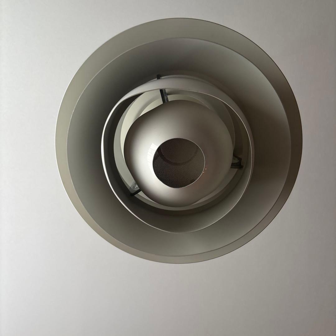 Louis Poulsen | PH BALL ペンダントランプ