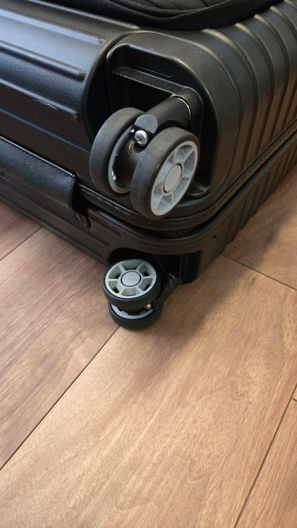 RIMOWA リモワ SALSA DELUXE サルサデラックス 32L 黒