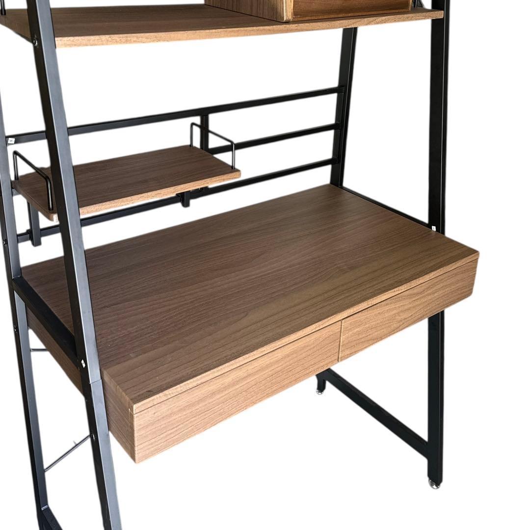 美品 ニトリ パソコンデスク 収納付き