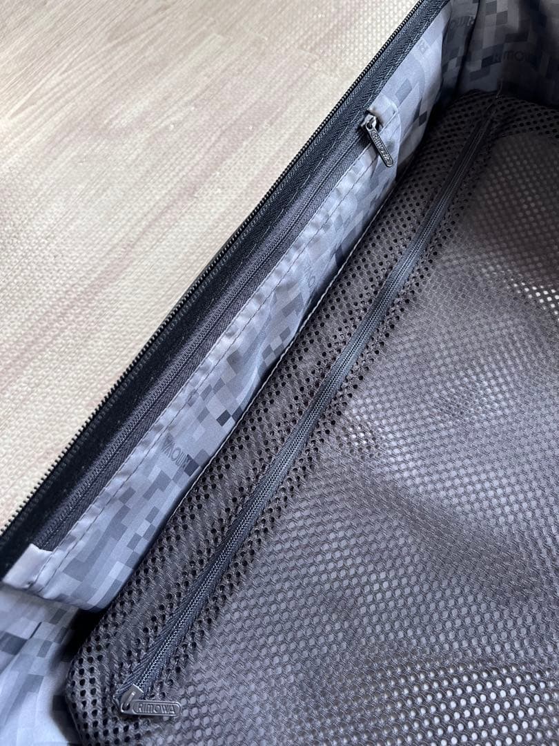 リモワ　サルサ　二輪　機内持込　35リットル