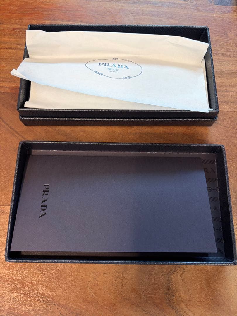 【PRADA正規】iPhone14Pro パデットケース 3角ロゴ レザー 黒