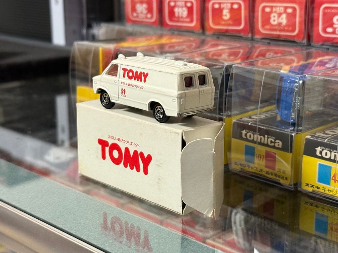 トミカ シボレー シェビーバン 日本製 関係者配布品 富山社長結婚記念