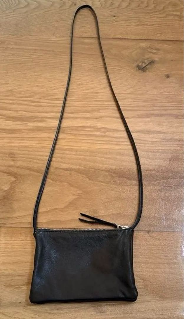 MASTER & CO. ブラックレザーショルダーバッグ