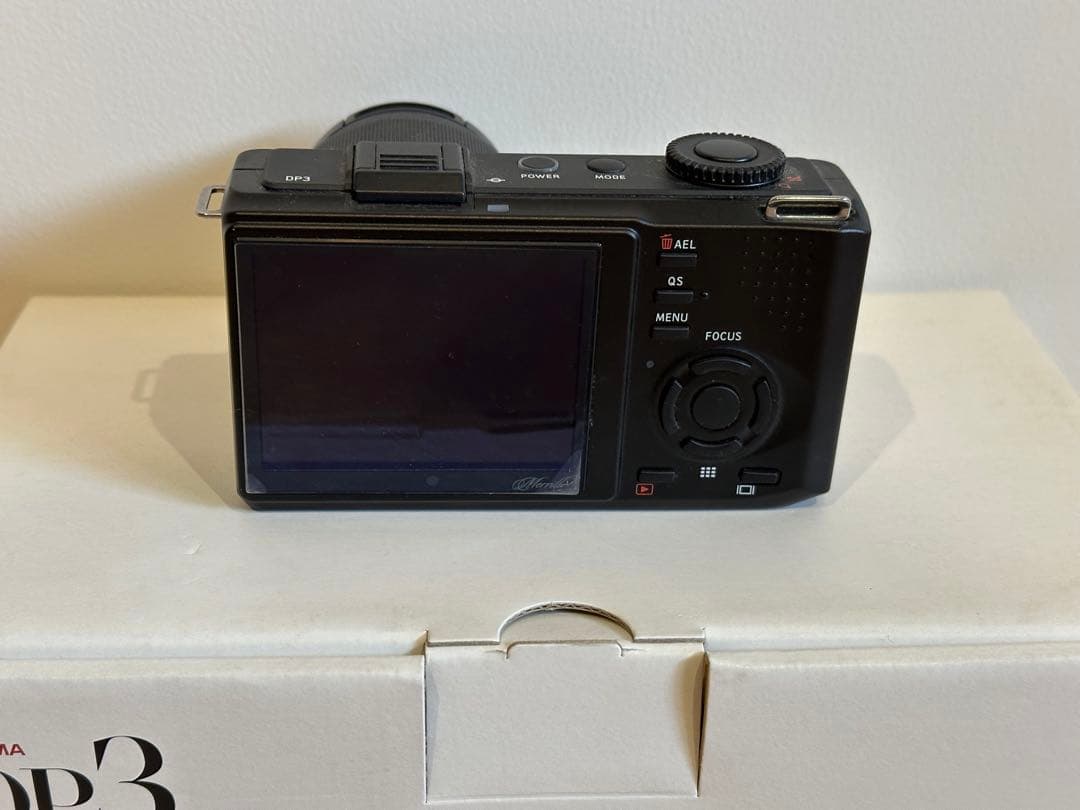 SIGMA DP3 Merrill コンパクトデジタルカメラ