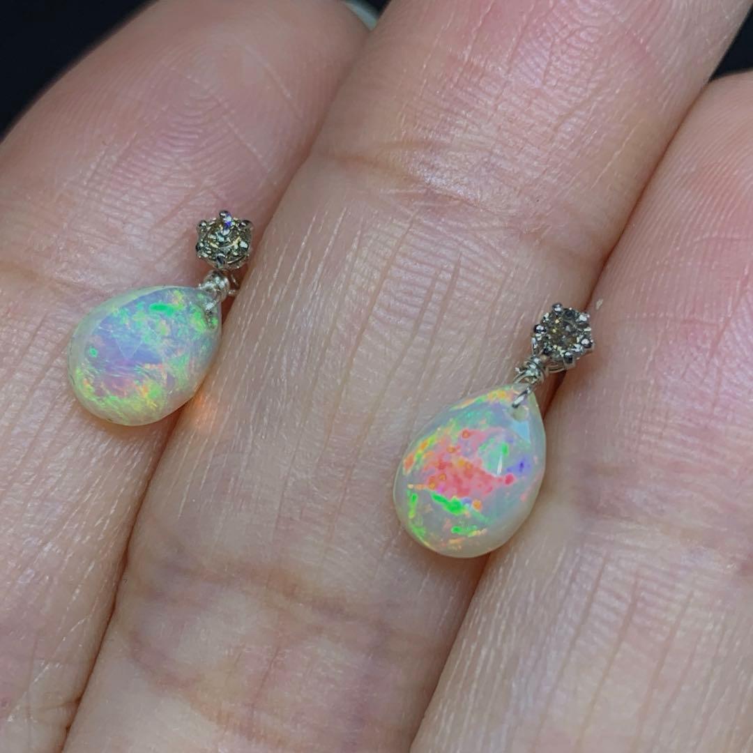 K18WGダイヤモンドピアス＋K14WG最高級品質オパールチャーム付