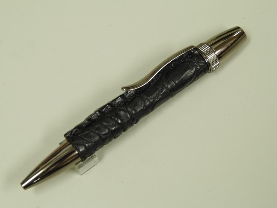 ワニ革　ボールペン　ブラック